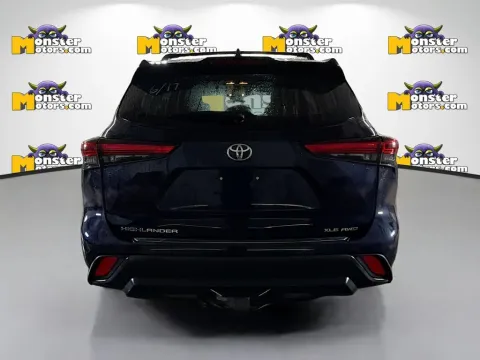 More photos of 2020 Toyota Highlander XLE at Monster Motors - Knoxville, TN, TN