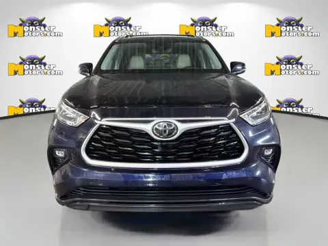 Photos of 2020 Toyota Highlander XLE for sale in Louisville, TN at Monster Motors - Knoxville, TN