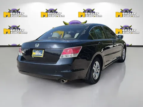 More photos of 2008 Honda Accord LX-P at Monster Motors - Knoxville, TN, TN