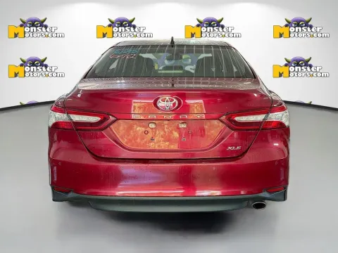 More photos of 2018 Toyota Camry XLE at Monster Motors - Knoxville, TN, TN