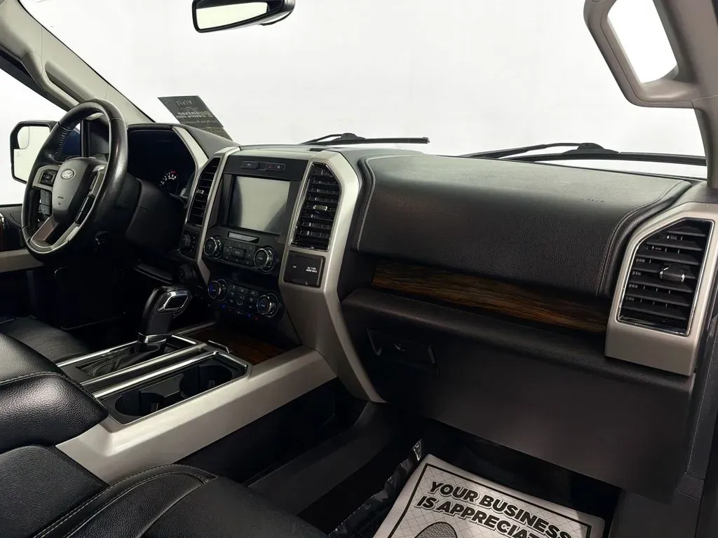 2019 Ford F-150 Lariat - Photo 29