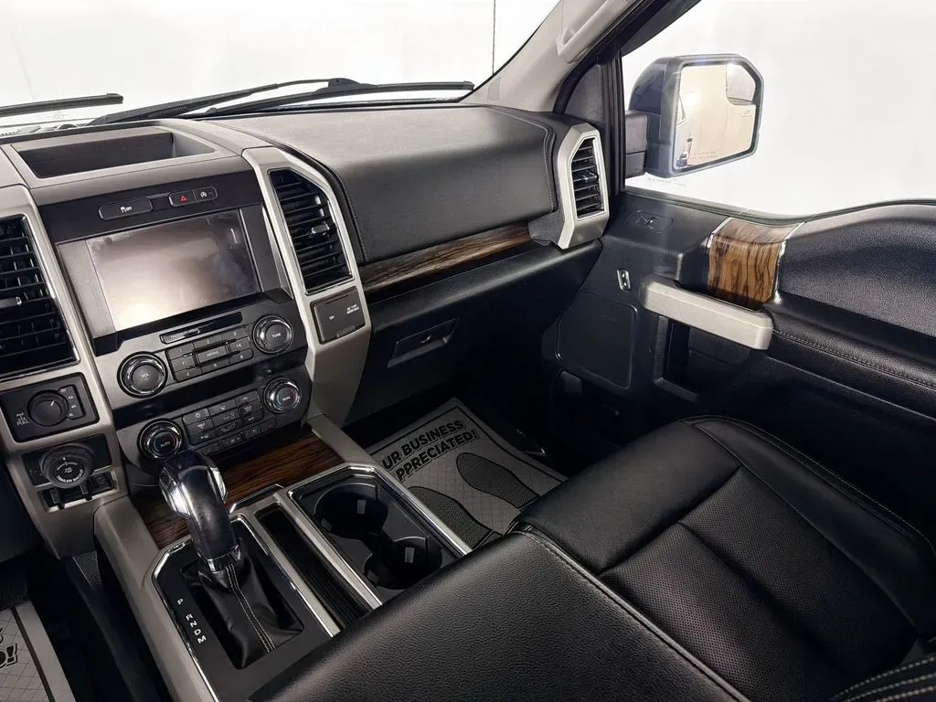 2019 Ford F-150 Lariat - Photo 23