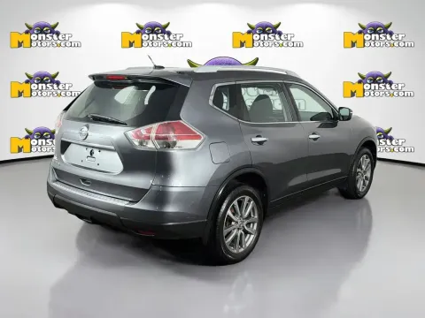More photos of 2016 Nissan Rogue S at Monster Motors - Knoxville, TN, TN