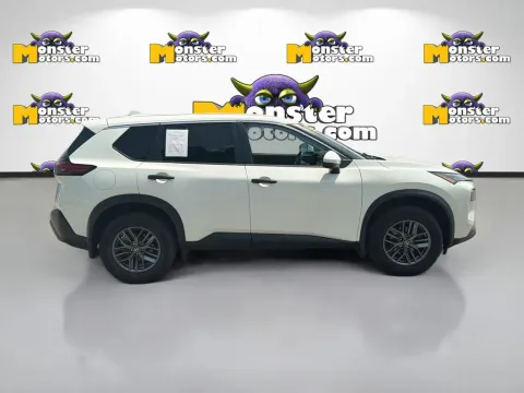 More photos of 2021 Nissan Rogue S at Monster Motors - Knoxville, TN, TN
