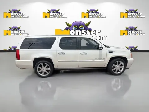More photos of 2011 Cadillac Escalade ESV Premium at Monster Motors - Knoxville, TN, TN