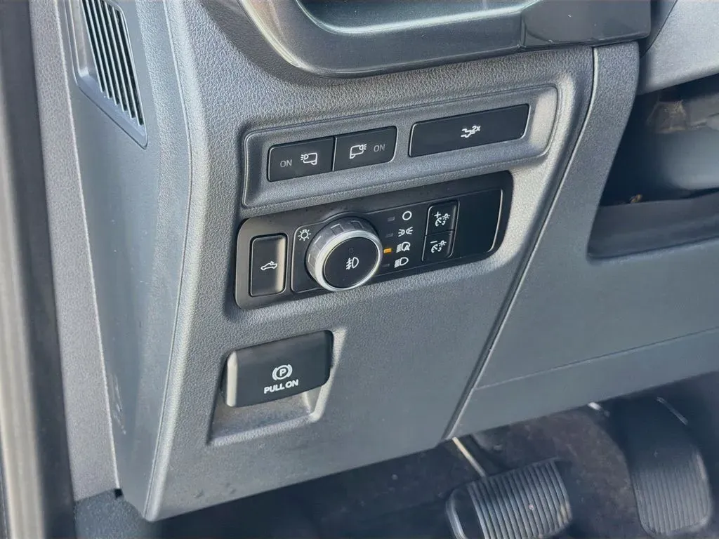 2023 Ford F-150 XLT - Photo 10