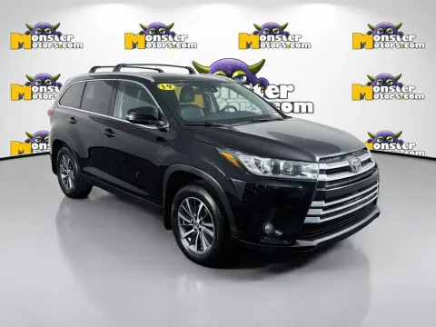 Another view of 2019 Toyota Highlander XLE for sale in Louisville, TN at Monster Motors - Knoxville, TN