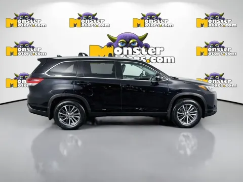 More photos of 2019 Toyota Highlander XLE at Monster Motors - Knoxville, TN, TN