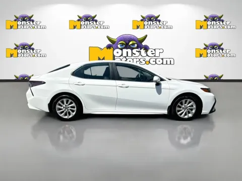 More photos of 2024 Toyota Camry SE at Monster Motors - Knoxville, TN, TN