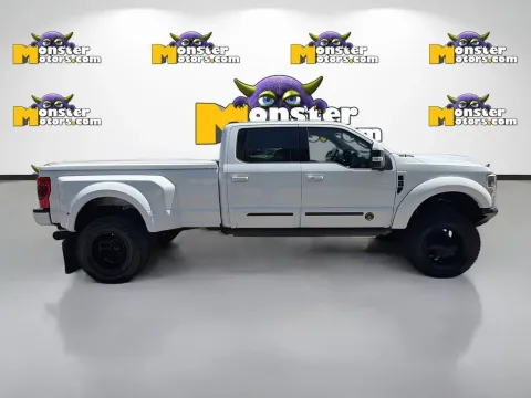 More photos of 2022 Ford F-350SD Lariat at Monster Motors - Knoxville, TN, TN