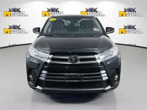 Photos of 2019 Toyota Highlander XLE for sale in Louisville, TN at Monster Motors - Knoxville, TN