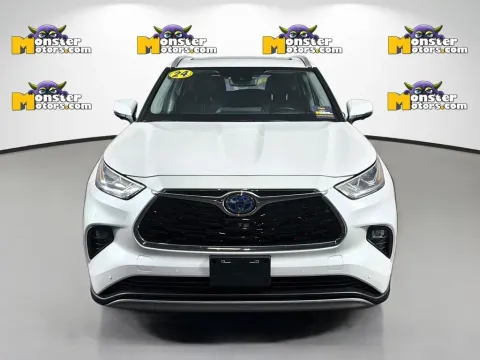 Photos of 2024 Toyota Highlander Hybrid Platinum for sale in Louisville, TN at Monster Motors - Knoxville, TN