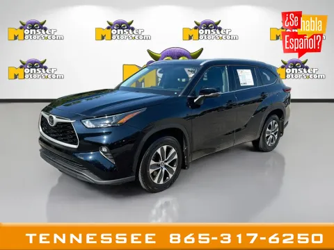 Black 2022 Toyota Highlander XLE for sale in Louisville, TN