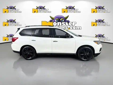 More photos of 2018 Nissan Pathfinder SL at Monster Motors - Knoxville, TN, TN