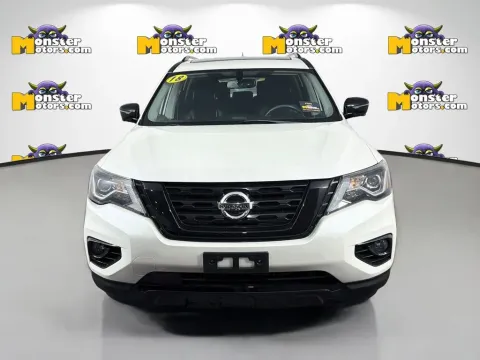 Photos of 2018 Nissan Pathfinder SL for sale in Louisville, TN at Monster Motors - Knoxville, TN