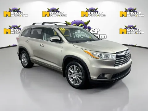 Another view of 2014 Toyota Highlander XLE V6 for sale in Louisville, TN at Monster Motors - Knoxville, TN