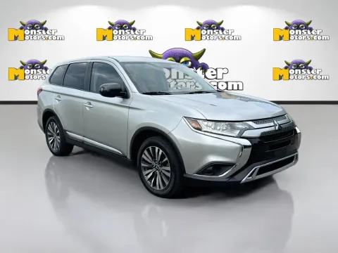 Another view of 2020 Mitsubishi Outlander ES for sale in Louisville, TN at Monster Motors - Knoxville, TN