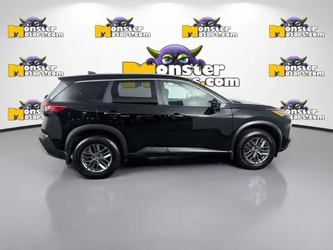 More photos of 2022 Nissan Rogue S at Monster Motors - Knoxville, TN, TN
