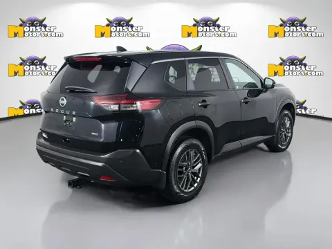 More photos of 2021 Nissan Rogue S at Monster Motors - Knoxville, TN, TN