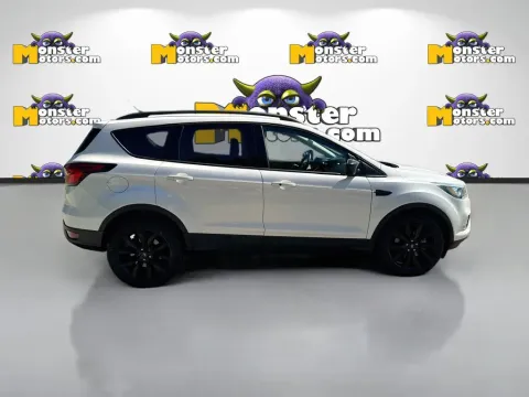 More photos of 2019 Ford Escape SE at Monster Motors - Knoxville, TN, TN