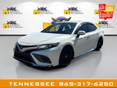 White 2022 Toyota Camry Hybrid XSE for sale in Louisville, TN