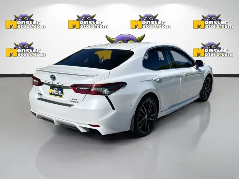 More photos of 2022 Toyota Camry Hybrid XSE at Monster Motors - Knoxville, TN, TN