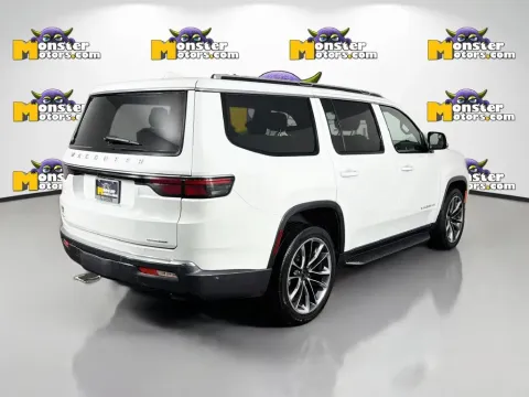More photos of 2022 Jeep Wagoneer Series II at Monster Motors - Knoxville, TN, TN