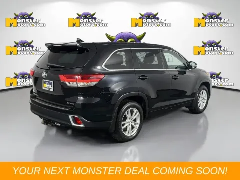 More photos of 2018 Toyota Highlander SE at Monster Motors - Knoxville, TN, TN