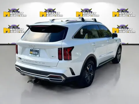 More photos of 2022 Kia Sorento Hybrid S at Monster Motors - Knoxville, TN, TN