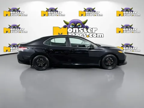 More photos of 2020 Toyota Camry LE at Monster Motors - Knoxville, TN, TN