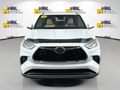 Photos of 2022 Toyota Highlander Platinum for sale in Louisville, TN at Monster Motors - Knoxville, TN