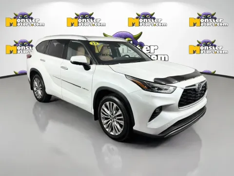 Another view of 2022 Toyota Highlander Platinum for sale in Louisville, TN at Monster Motors - Knoxville, TN