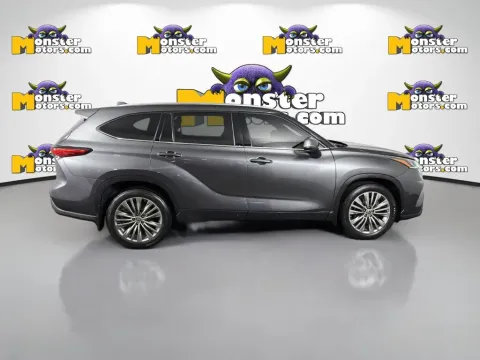 More photos of 2021 Toyota Highlander Platinum at Monster Motors - Knoxville, TN, TN