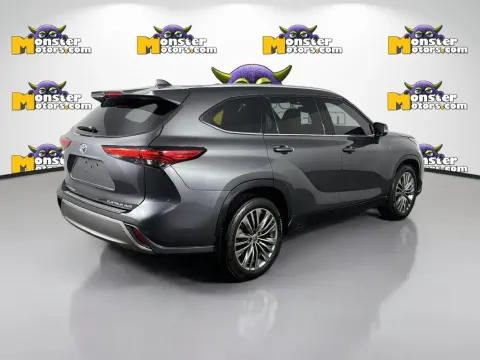 More photos of 2021 Toyota Highlander Platinum at Monster Motors - Knoxville, TN, TN