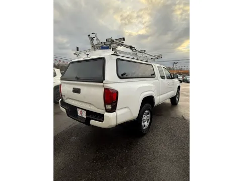 More photos of 2018 Toyota Tacoma SR Ext Cab at Number One Auto Sales, WV