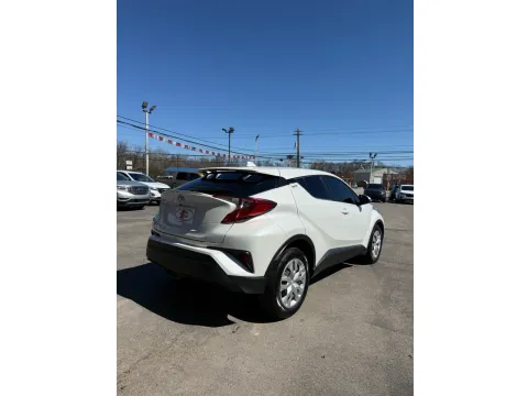 More photos of 2021 Toyota C-HR LE at Number One Auto Sales, WV