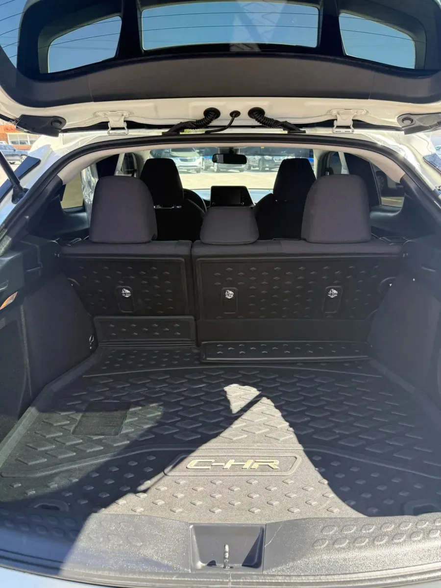 More photos of 2021 Toyota C-HR LE at Number One Auto Sales, WV