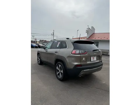 Another view of 2019 Jeep Cherokee Limited 4x4 for sale in Buckhannon, WV at Number One Auto Sales