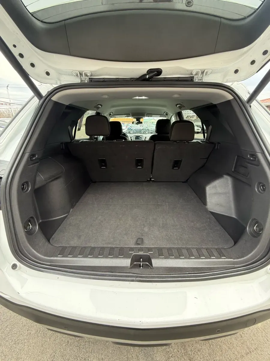 More photos of 2023 Chevrolet Equinox AWD LT at Number One Auto Sales, WV