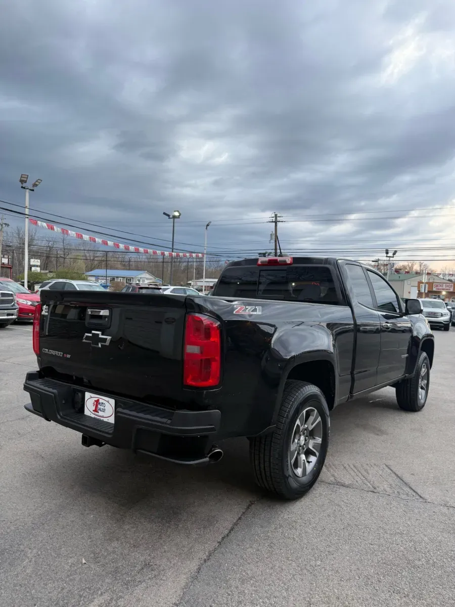 More photos of 2017 Chevrolet Colorado Z71 Ext. Cab 4x4 at Number One Auto Sales, WV