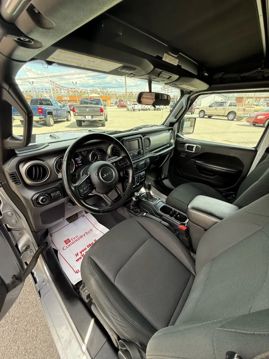 More photos of 2020 Jeep Wrangler Unlimited Unlimited Sport 4x4 at Number One Auto Sales, WV