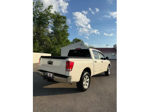 More photos of 2013 Nissan Titan SV Crew Cab 4x4 at Number One Auto Sales, WV