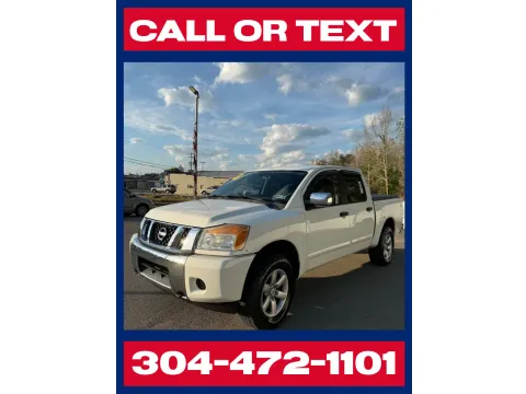 White 2013 Nissan Titan SV Crew Cab 4x4 for sale in Buckhannon, WV