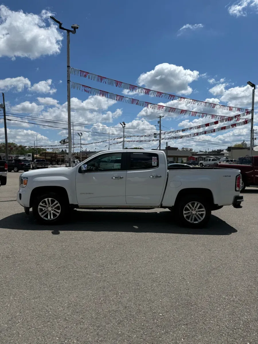 Photos of 2018 GMC Canyon SLT Crew Cab 4x4 for sale in Buckhannon, WV at Number One Auto Sales