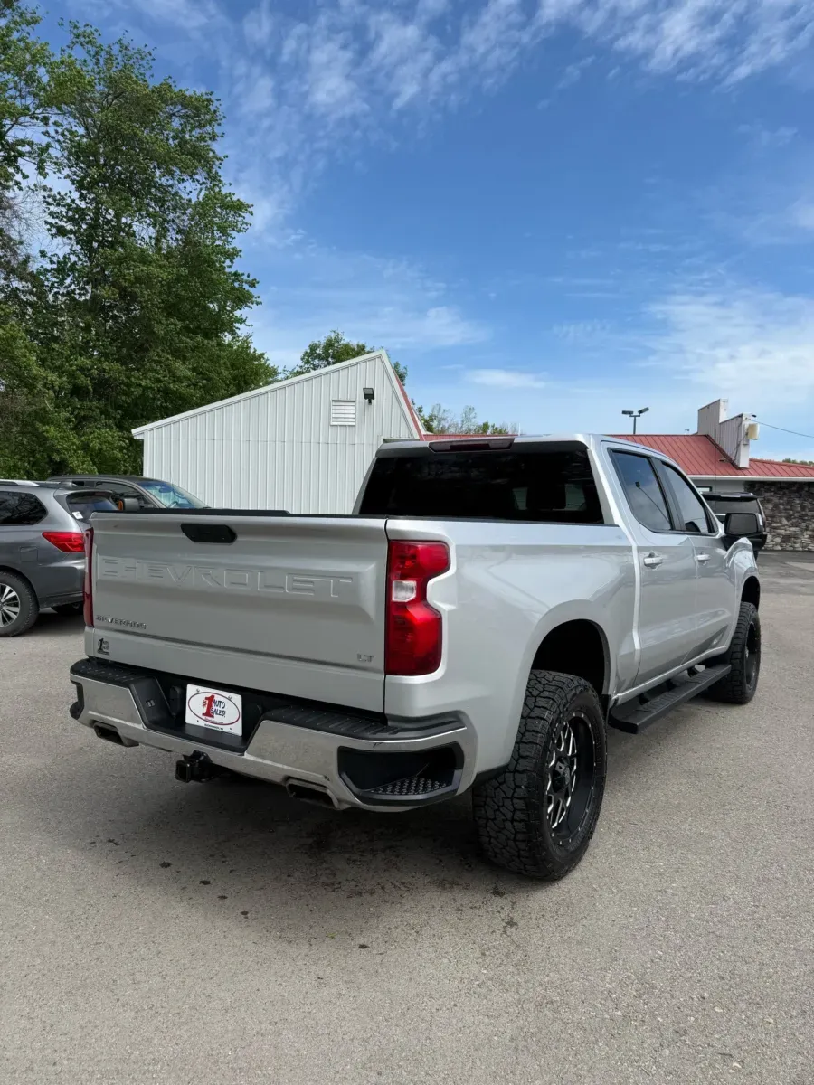 More photos of 2020 Chevrolet Silverado 1500 4WD Crew Cab Z71 LT at Number One Auto Sales, WV