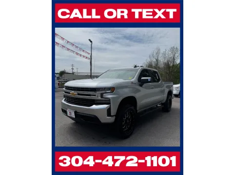 Silver 2020 Chevrolet Silverado 1500 4WD Crew Cab Z71 LT for sale in Buckhannon, WV