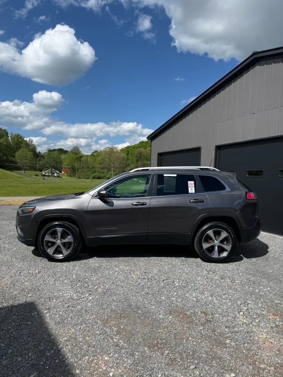 More photos of 2019 Jeep Cherokee Limited 4x4 at Number One Auto Sales, WV