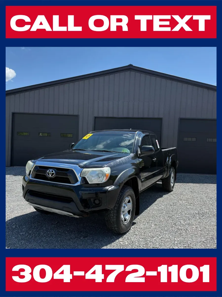 Black 2012 Toyota Tacoma SR5 EXT. CAB 4X4 for sale in Buckhannon, WV