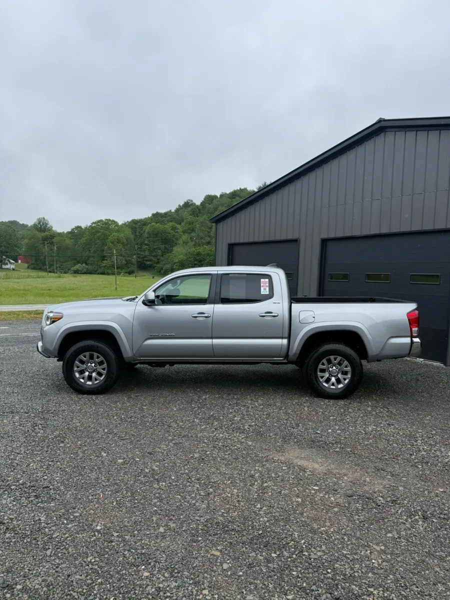 More photos of 2017 Toyota Tacoma SR5 V6 4X4 at Number One Auto Sales, WV