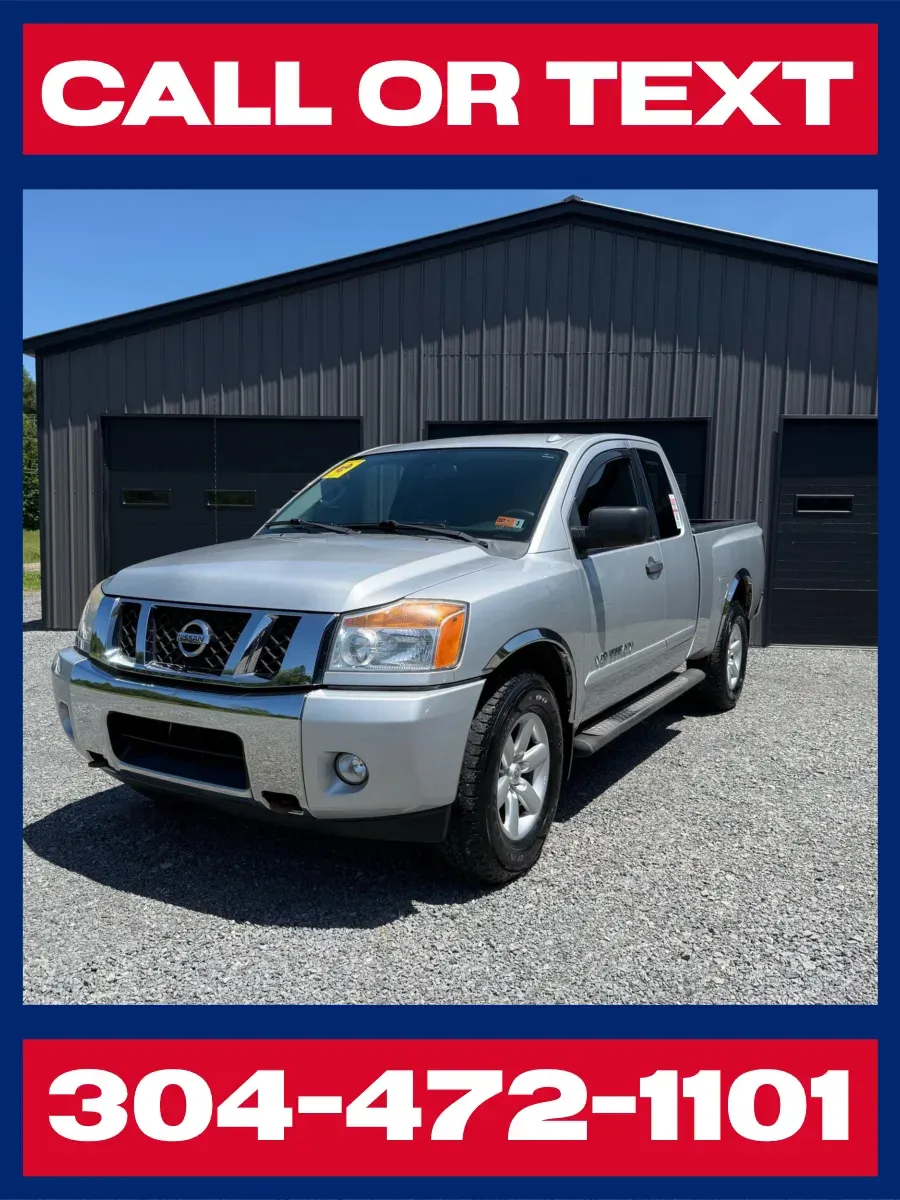 Silver 2014 Nissan Titan SV King Cab 4x4 for sale in Buckhannon, WV